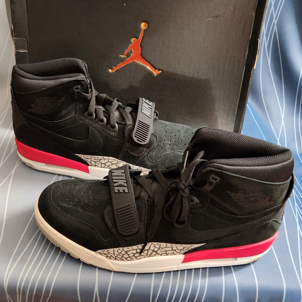 Black, Red,Gray Air Jorden Legacy 312
